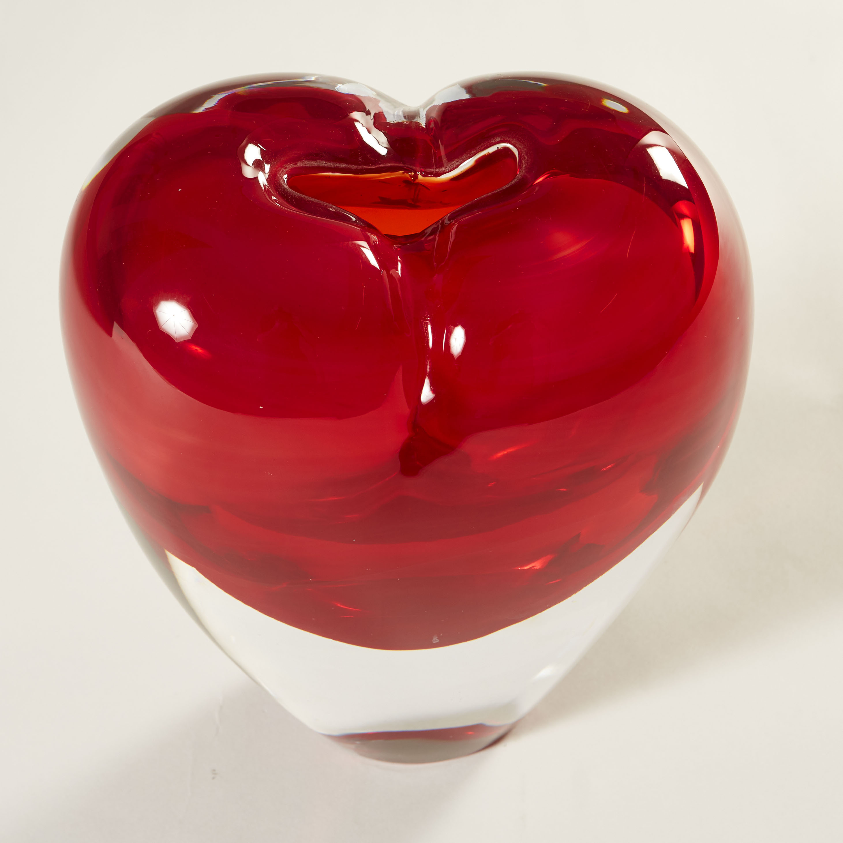 CUPIDO bright red Murano glass heart creation